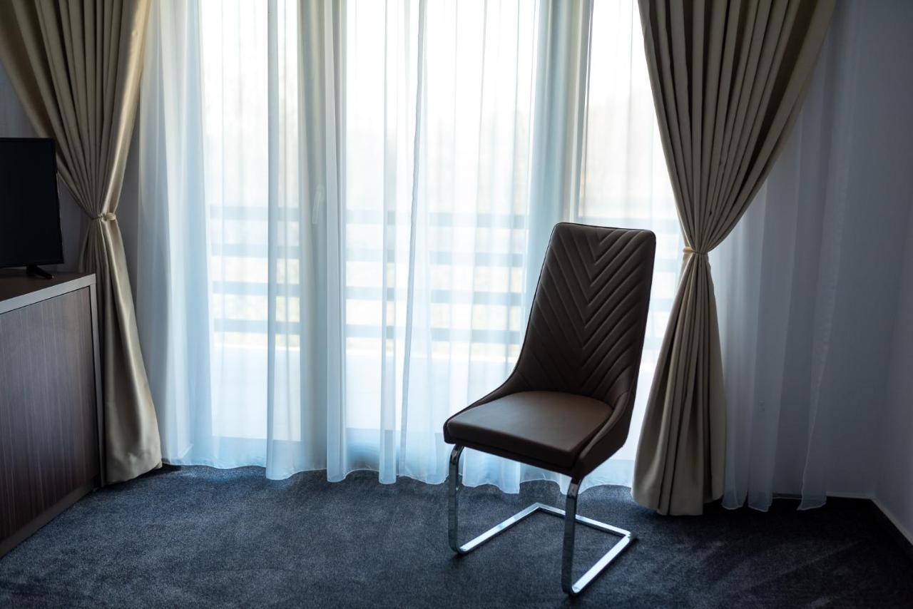 Complex Noblesse Hotell Vaslui Eksteriør bilde