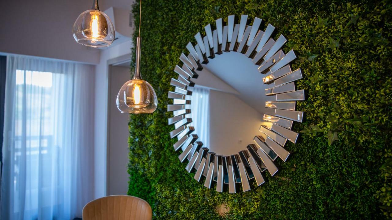 Complex Noblesse Hotell Vaslui Eksteriør bilde